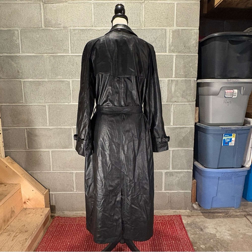 Urban Outfitters Clara faux leather trench coat. - Picture 7 of 14